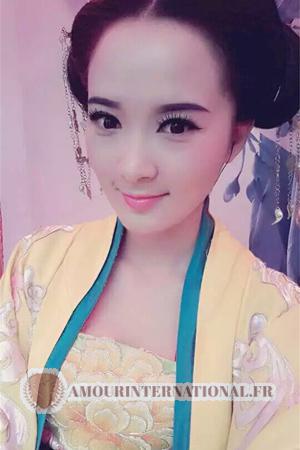 Chine women