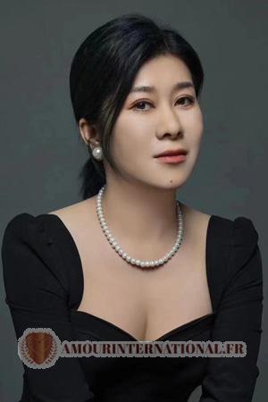 Ladies of Chine