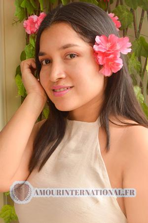 Ladies of P&eacute;rou