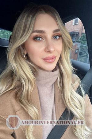 224353 - Anastasiia Âge: 33 - Ukraine
