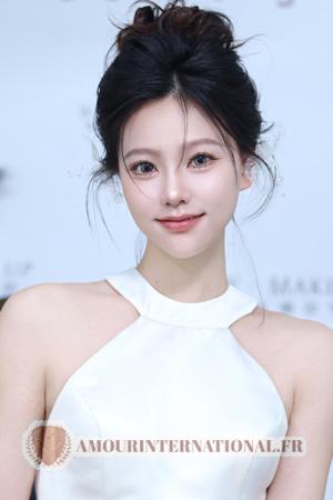 224764 - Yunyun Age: 27 - China