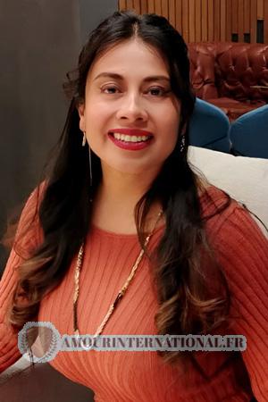 Ladies of P&eacute;rou