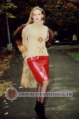58594 - Ann &Acirc;ge: 28 - Ukraine
