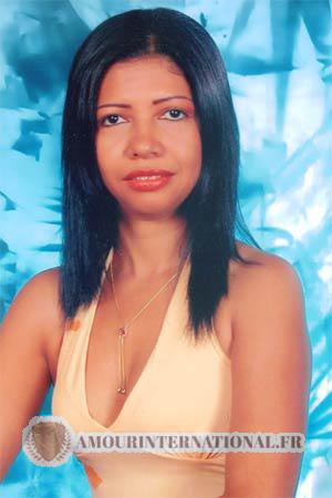 72359 - Nelly Esther &Acirc;ge: 36 - Colombie