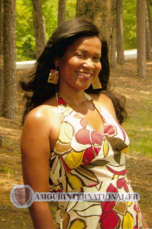 98236 - Nancy &Acirc;ge: 40 - Colombie