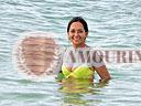 cartagena-women-boat-1104-33